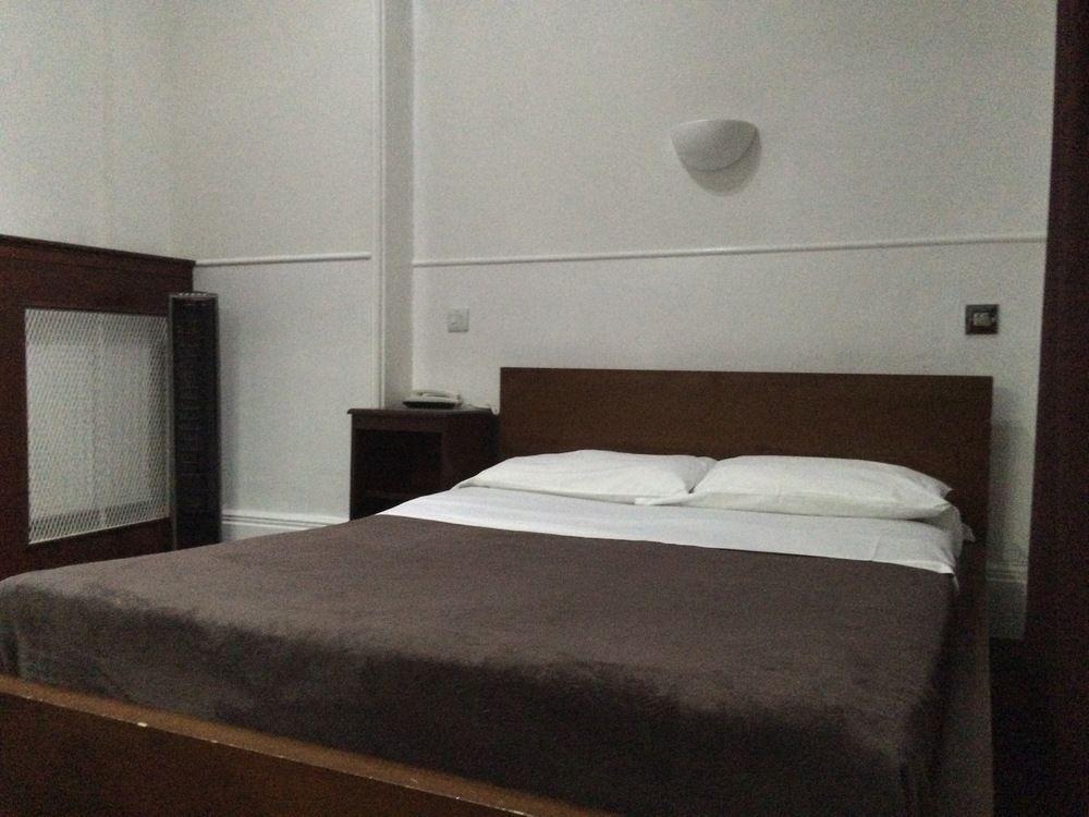 London Continental Hotel Екстер'єр фото