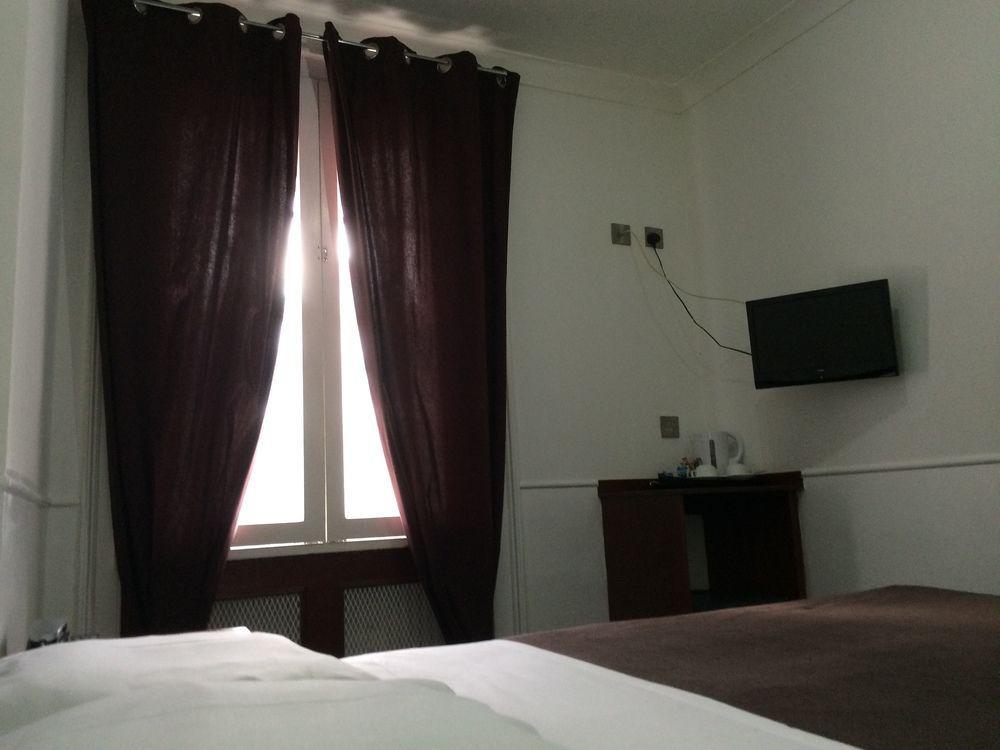 London Continental Hotel Екстер'єр фото