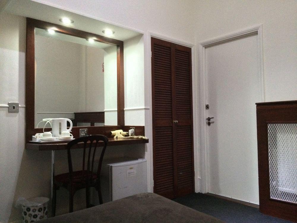 London Continental Hotel Екстер'єр фото